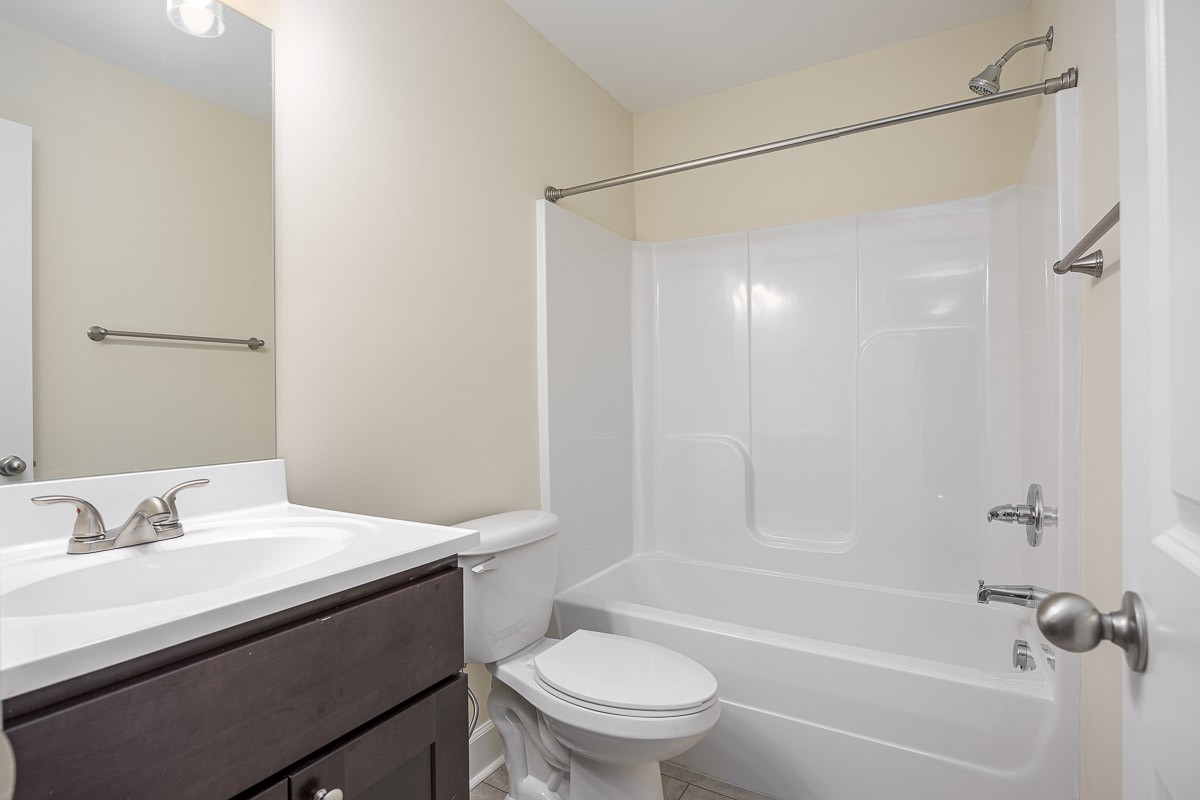 8222 Lenox Creekside Dr