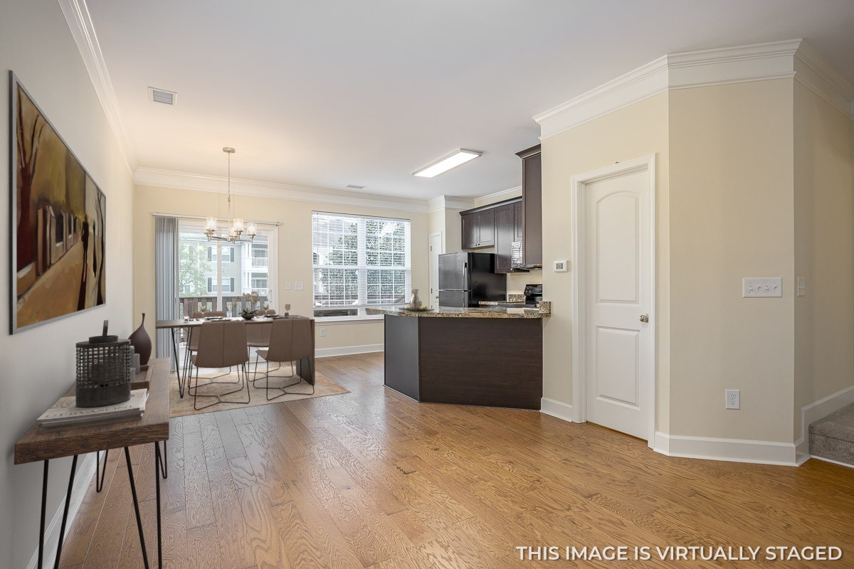 8222 Lenox Creekside Dr