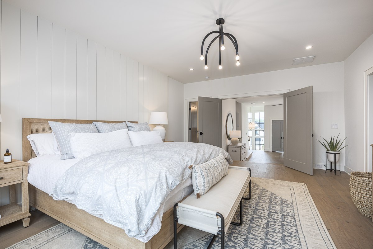 8126 Boiling Springs Place