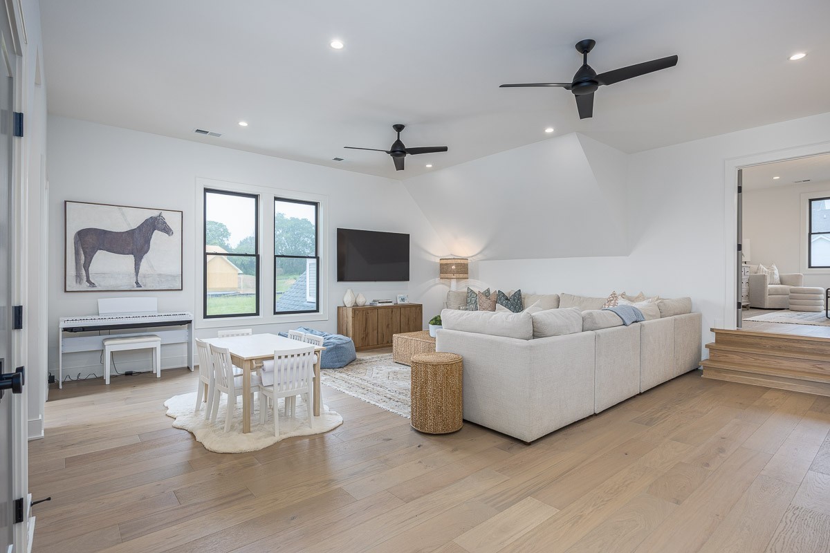 8126 Boiling Springs Place