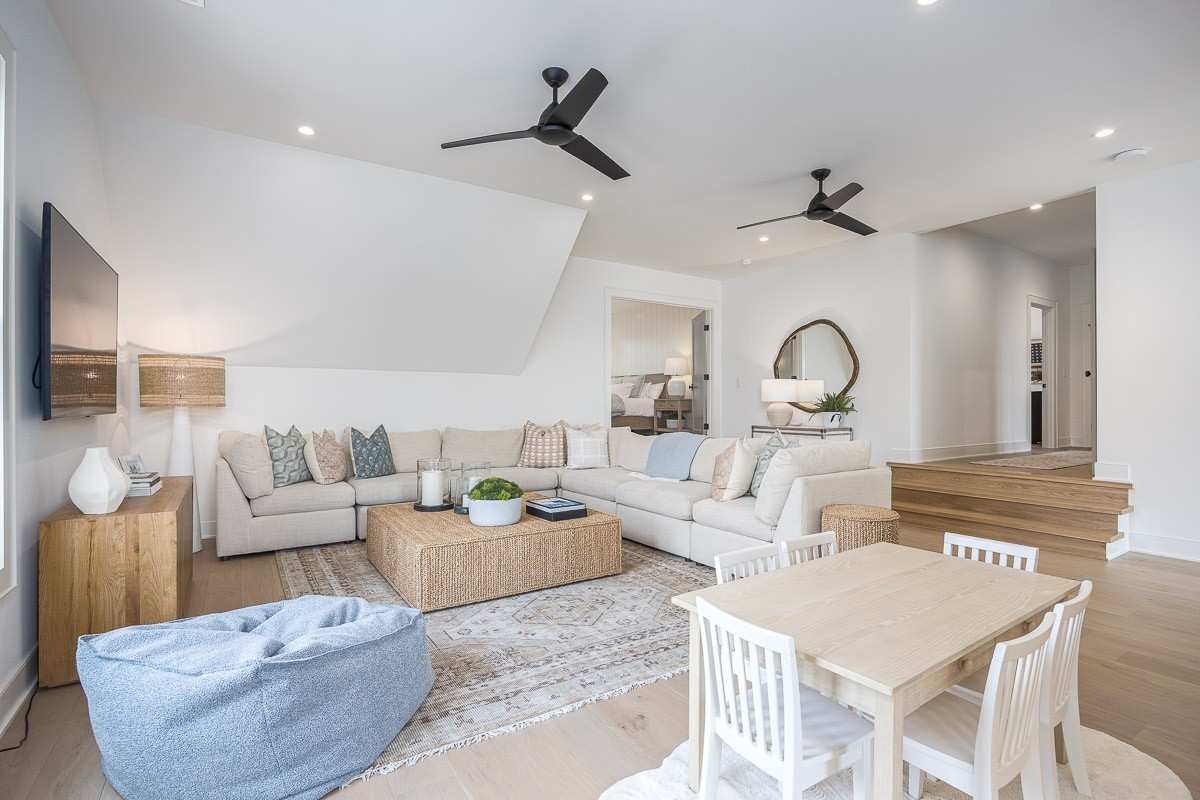 8126 Boiling Springs Place