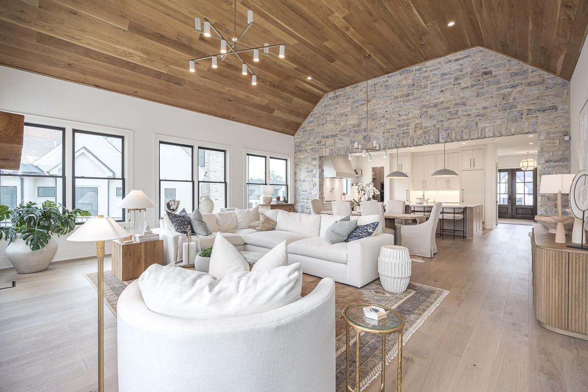 8126 Boiling Springs Place