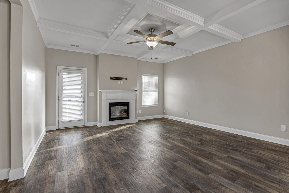 2252 Viking Ct