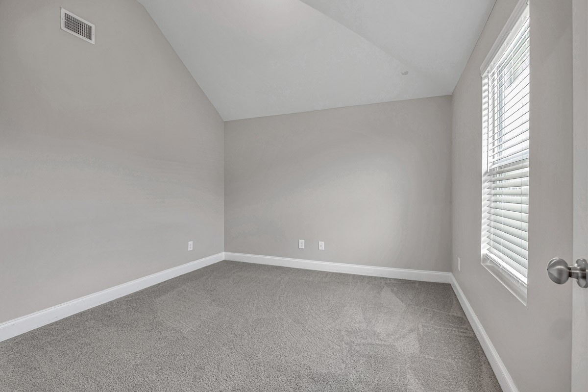 2252 Viking Ct