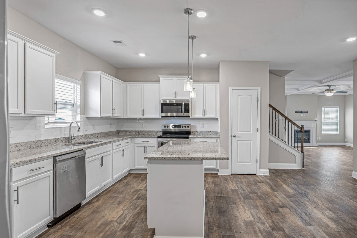 2252 Viking Ct