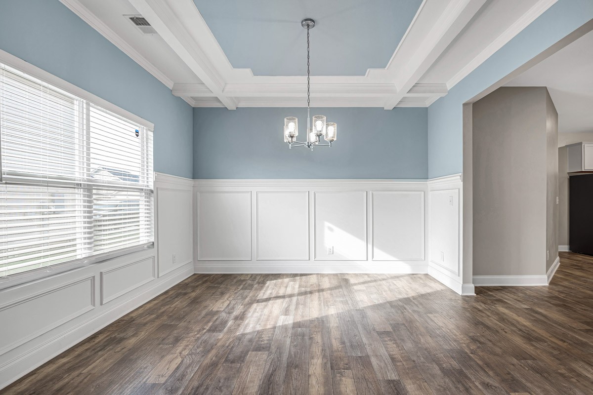 2252 Viking Ct