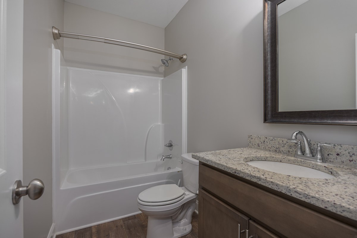 2252 Viking Ct