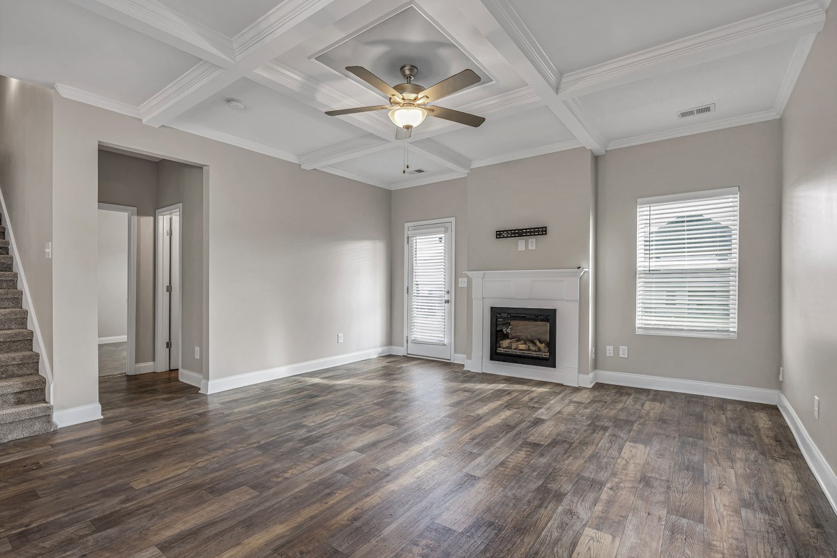 2252 Viking Ct