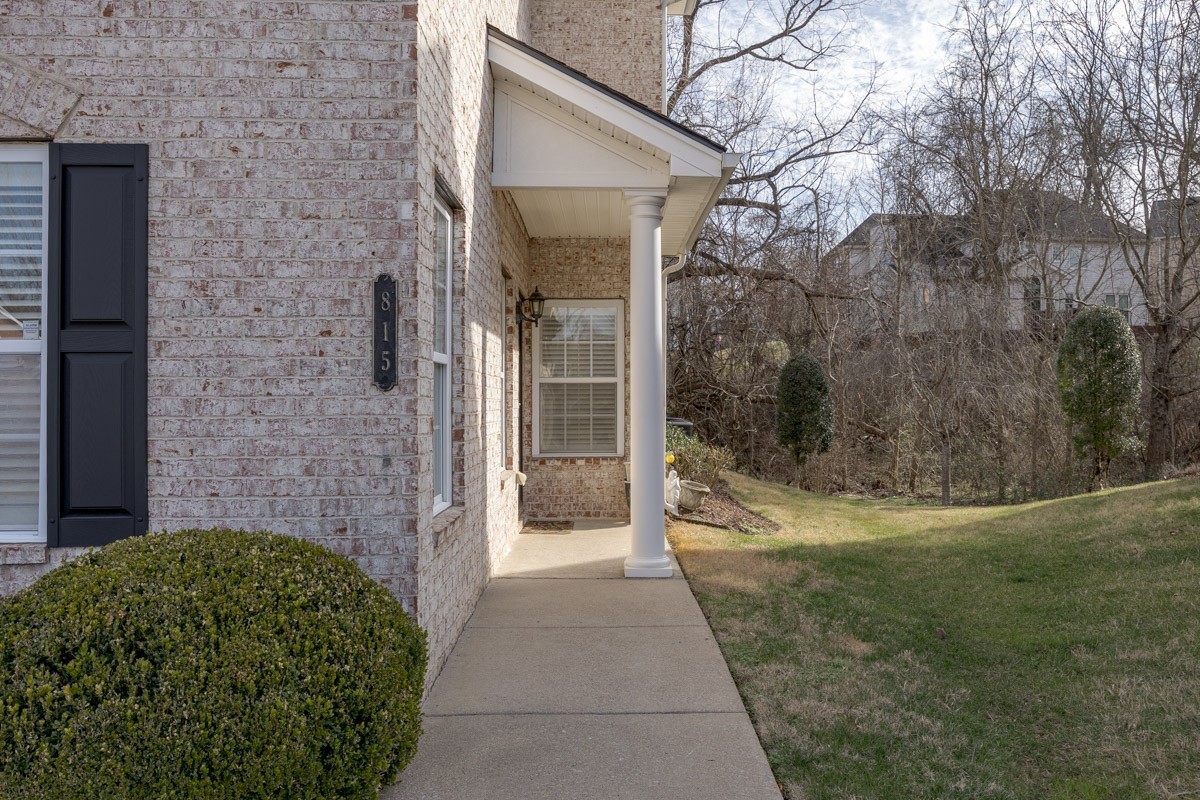 815 Barrington Place Dr