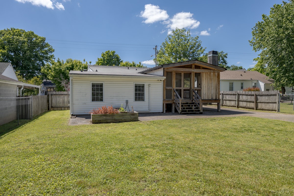 1413 Sunset Dr