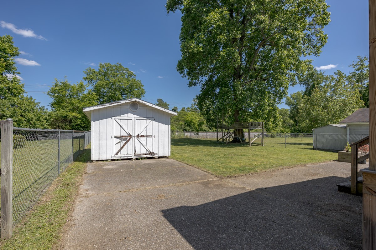 1413 Sunset Dr