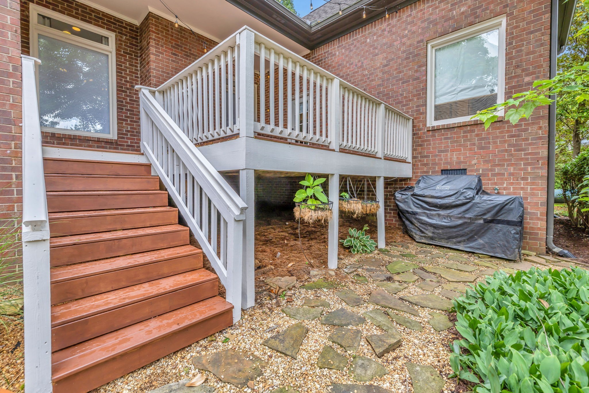 729 Harrow Ln
