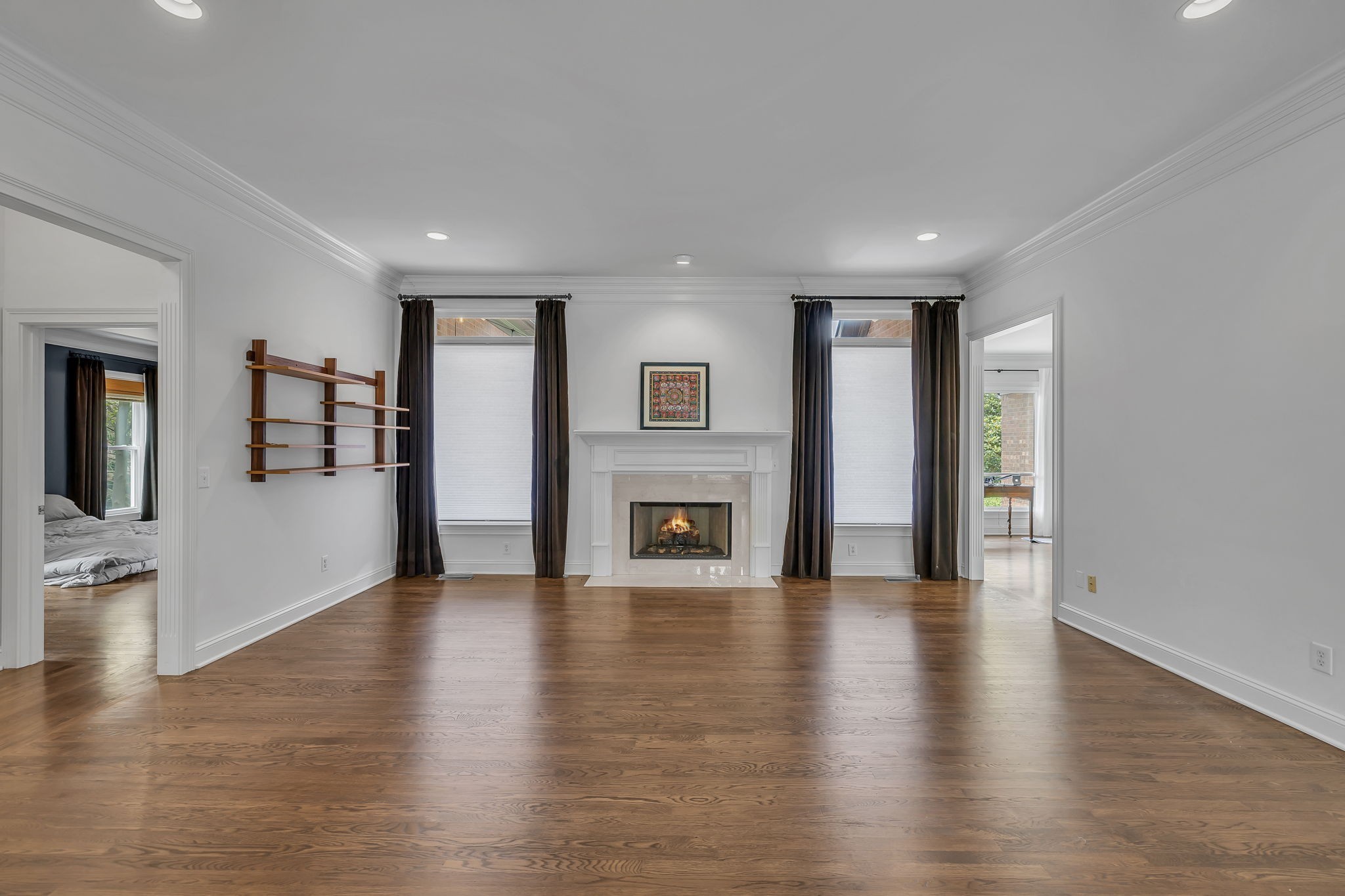 729 Harrow Ln