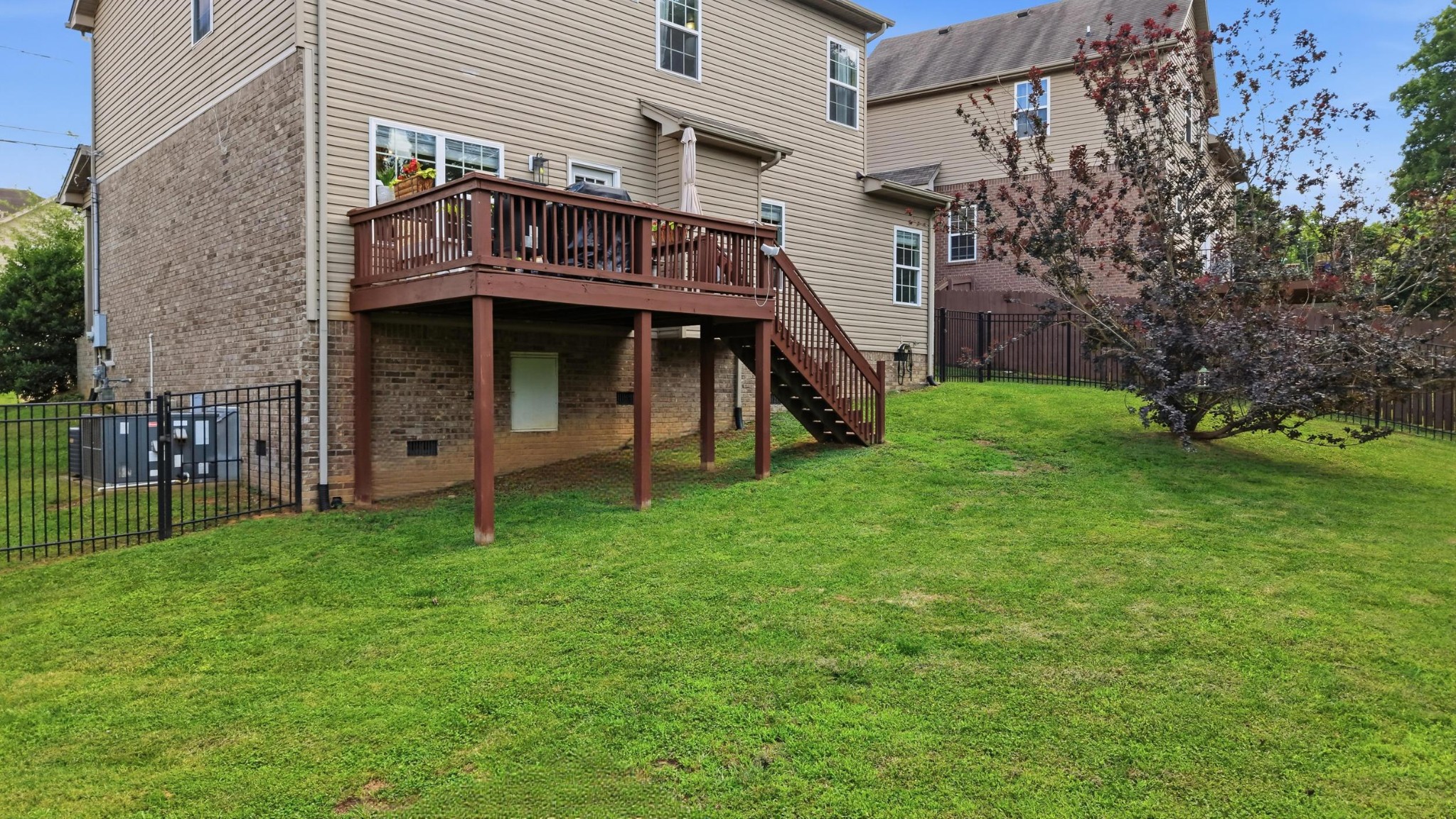 8012 Mandan Dr
