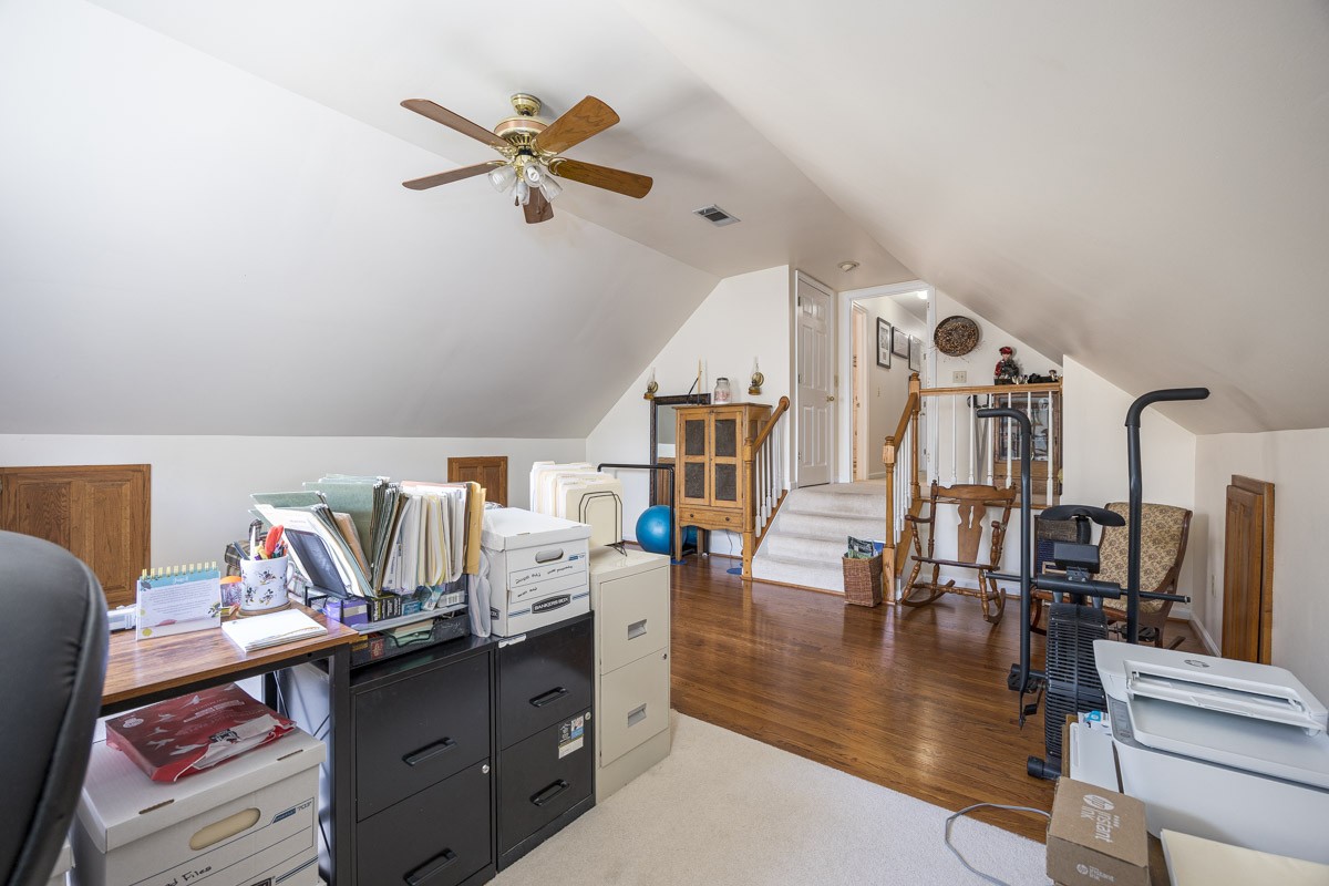 2858 Iroquois Dr