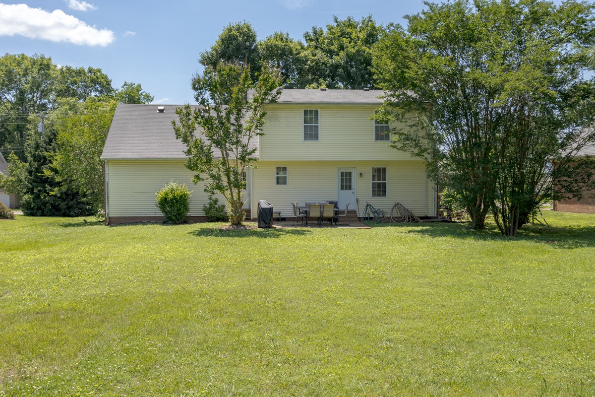 2858 Iroquois Dr