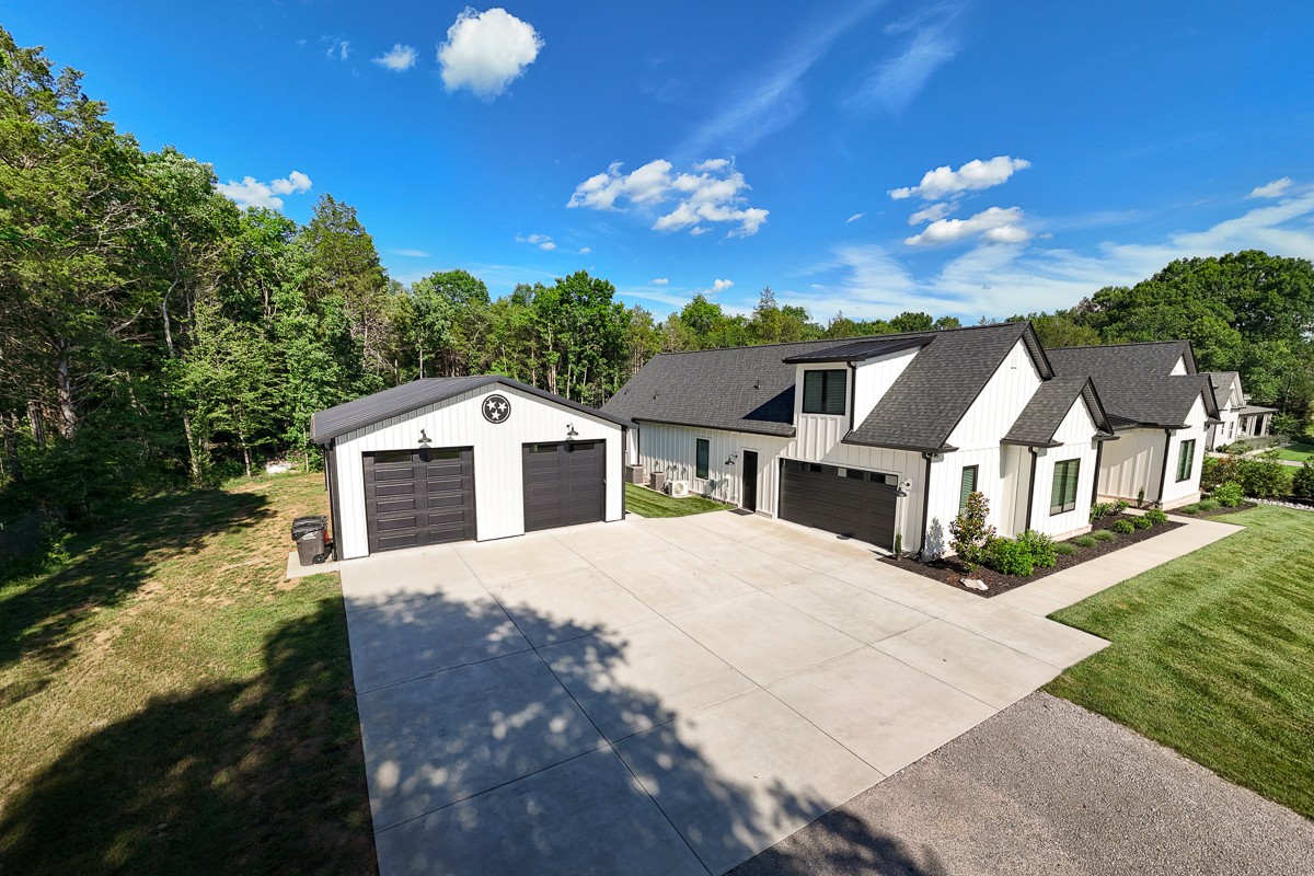 2207 Carpenter Bridge Rd