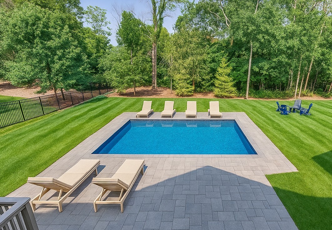 1542 Amesbury Ln