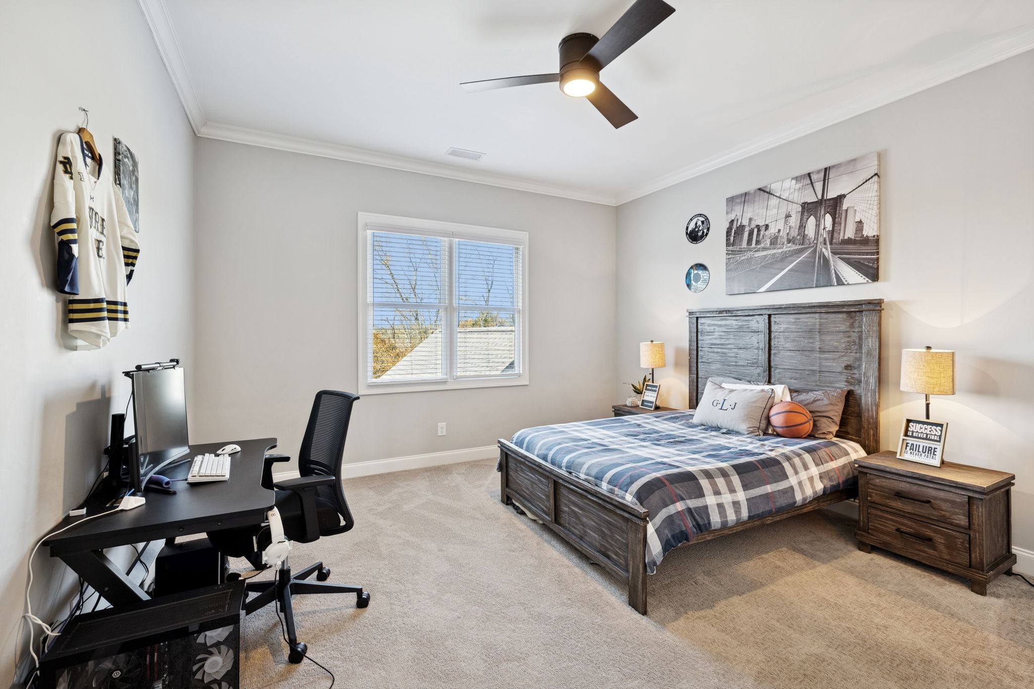 1542 Amesbury Ln