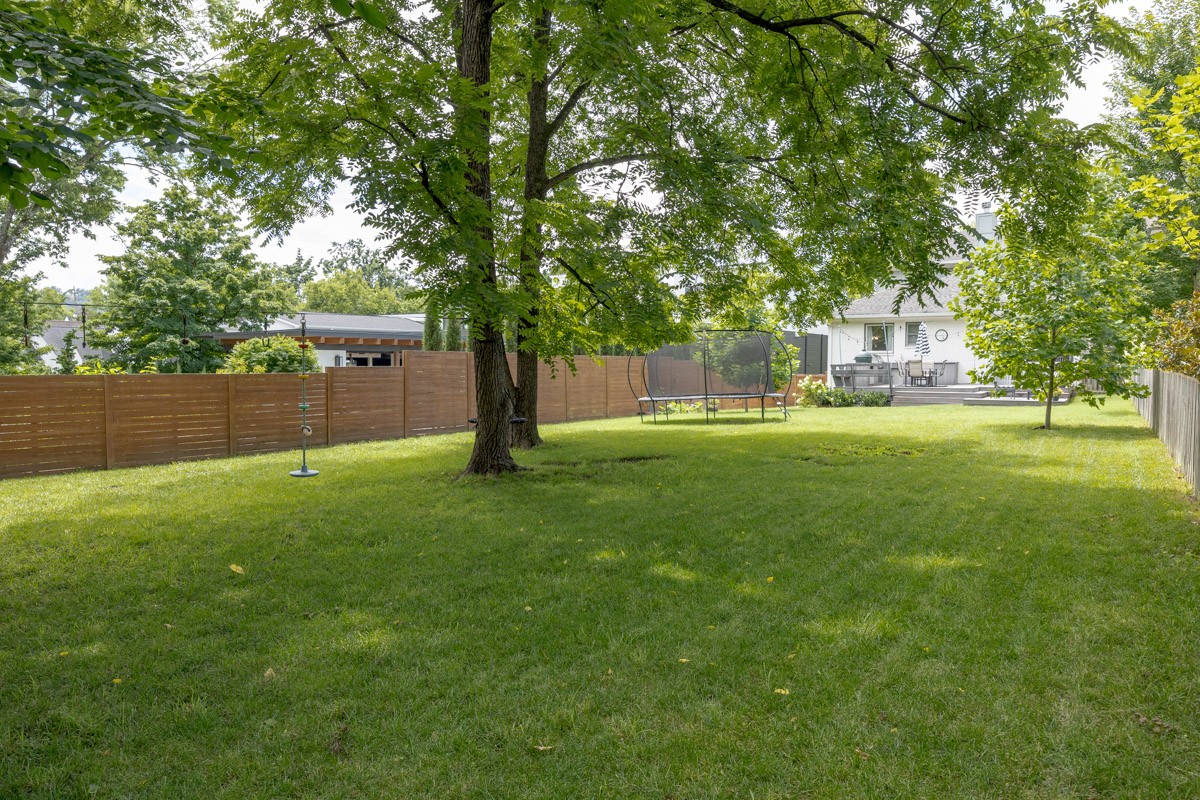 4408B Lealand Ln