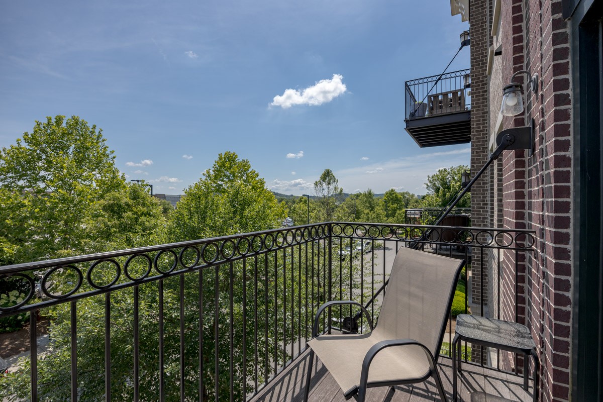6051 Rural Plains Cir Unit: 202