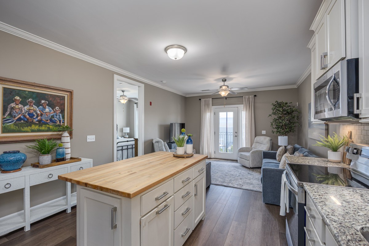 6051 Rural Plains Cir Unit: 202