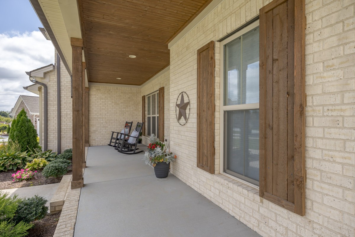 1002 Pheasant Run Ct