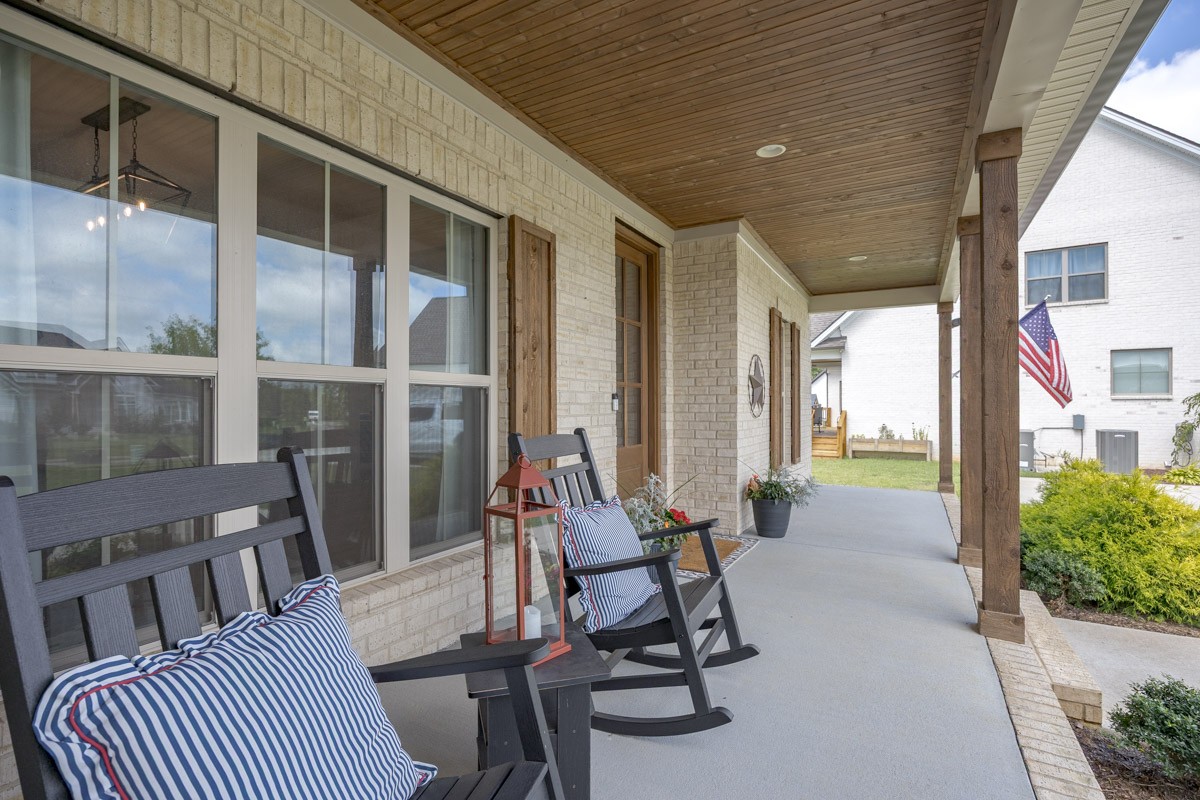 1002 Pheasant Run Ct