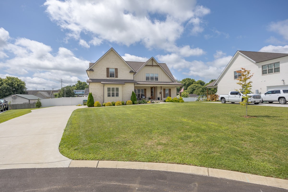1002 Pheasant Run Ct