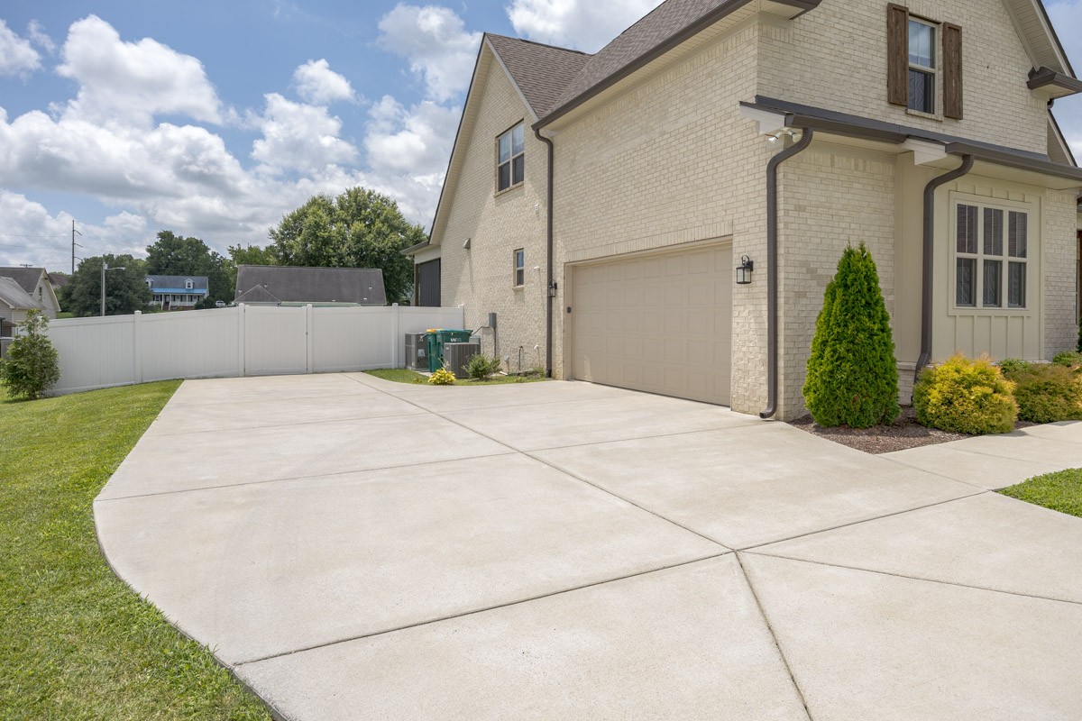 1002 Pheasant Run Ct