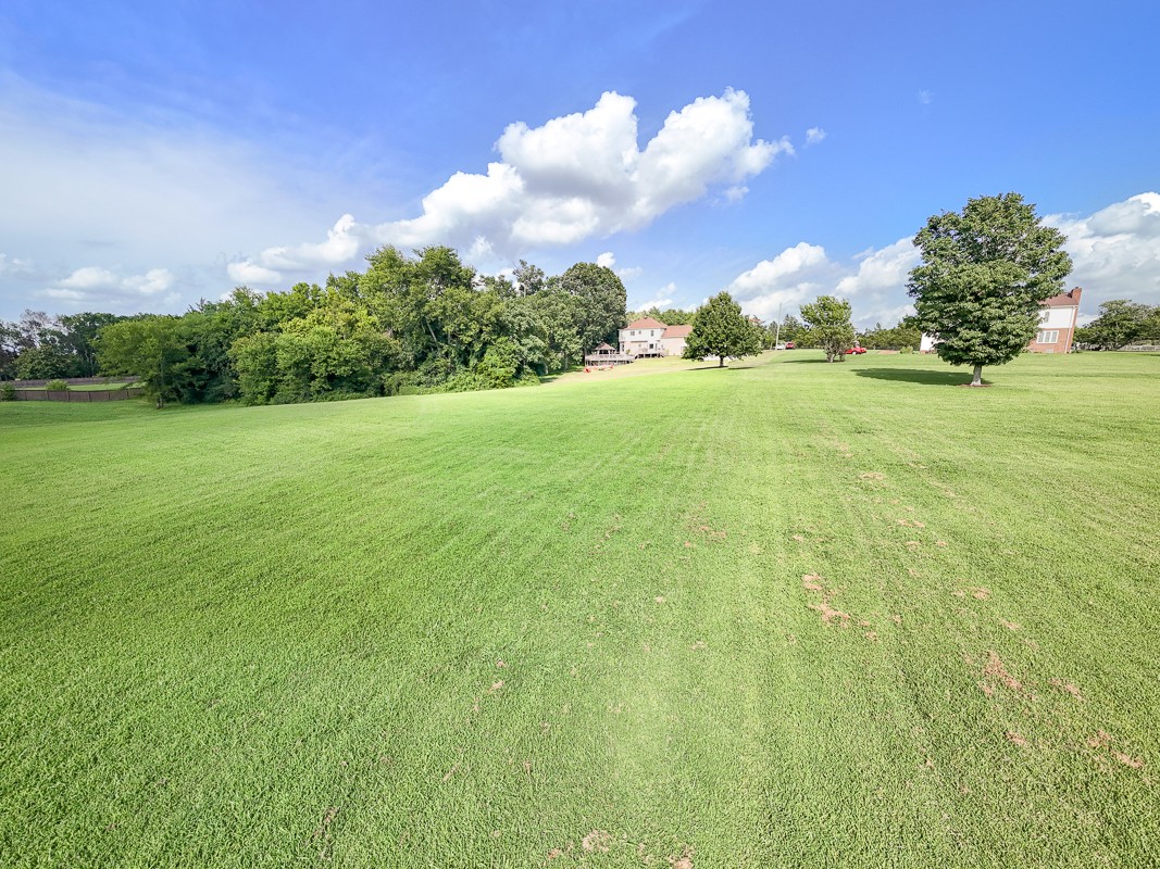 1376 Hunter Road