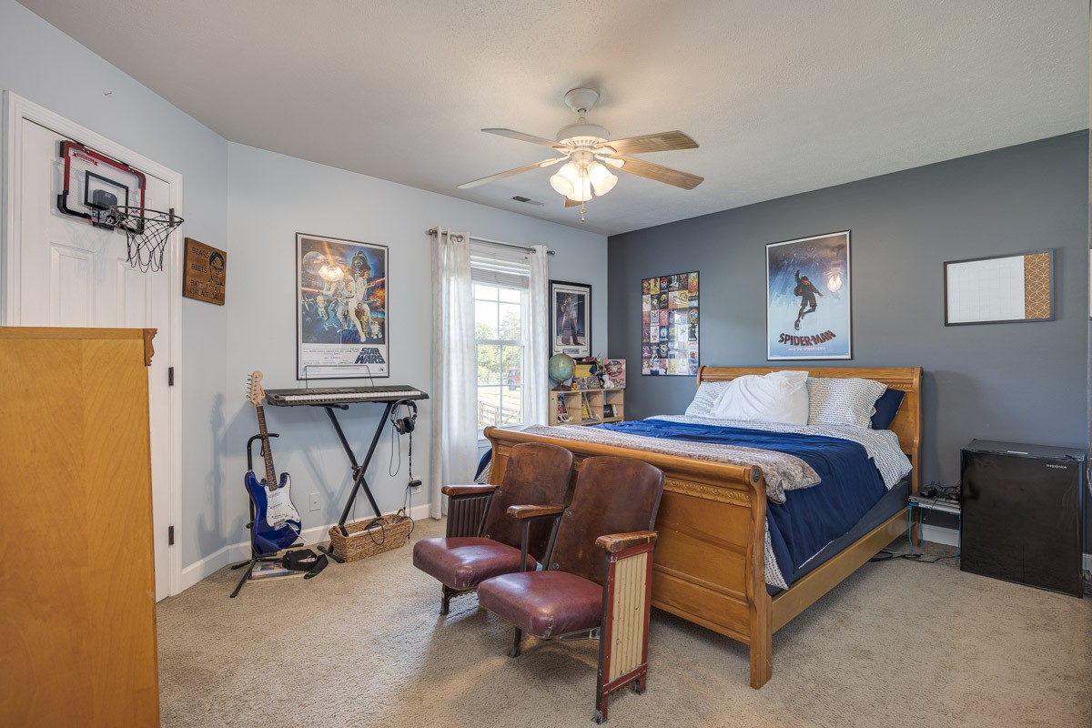 1376 Hunter Road