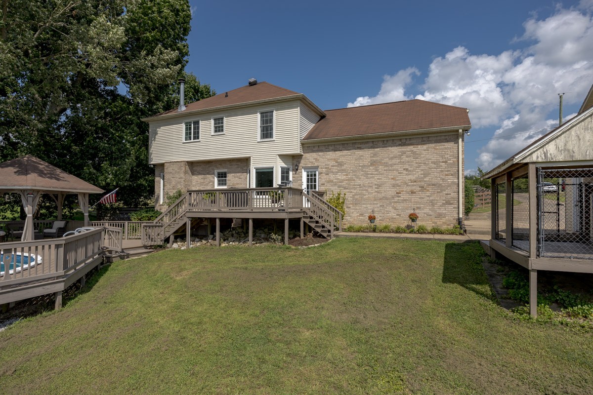 1376 Hunter Road