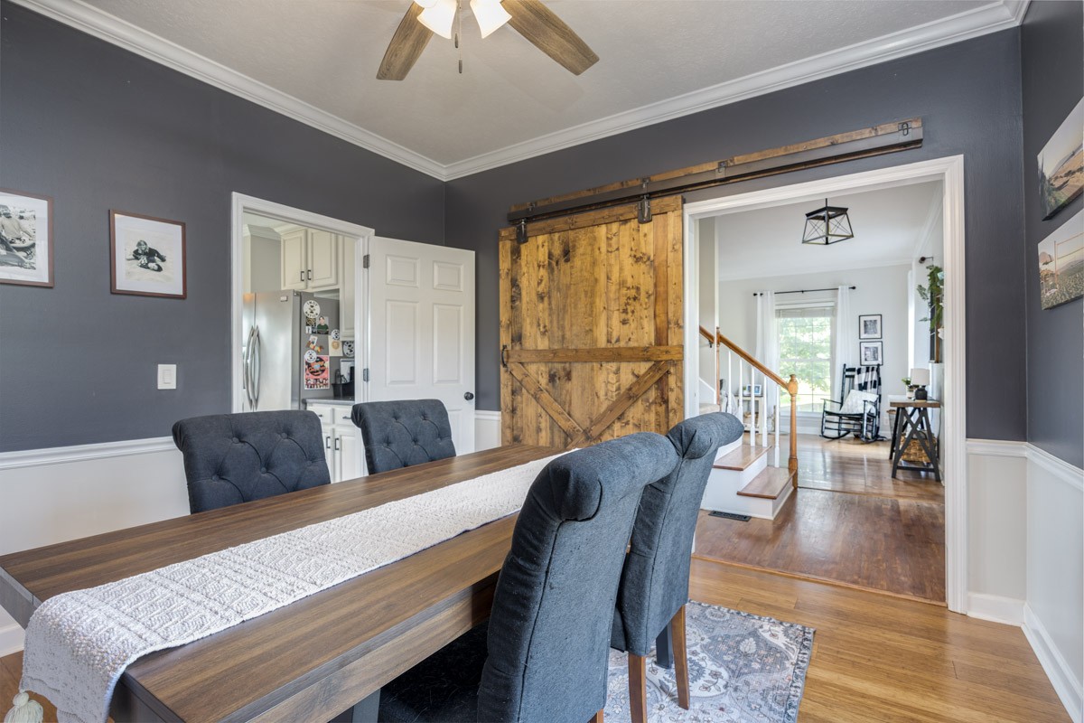 1376 Hunter Road