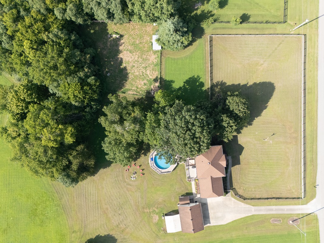 1376 Hunter Road