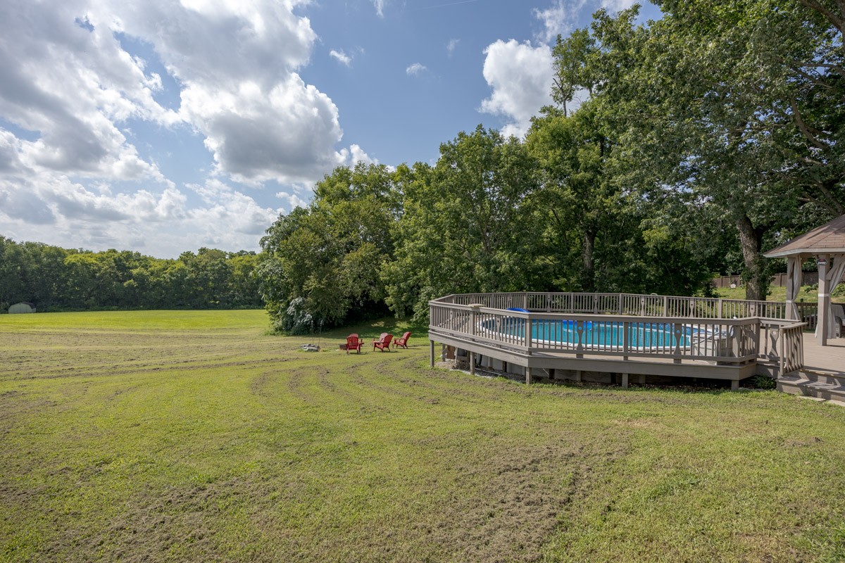 1376 Hunter Road