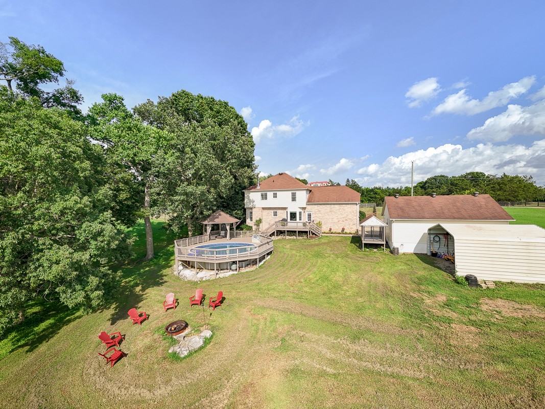 1376 Hunter Road