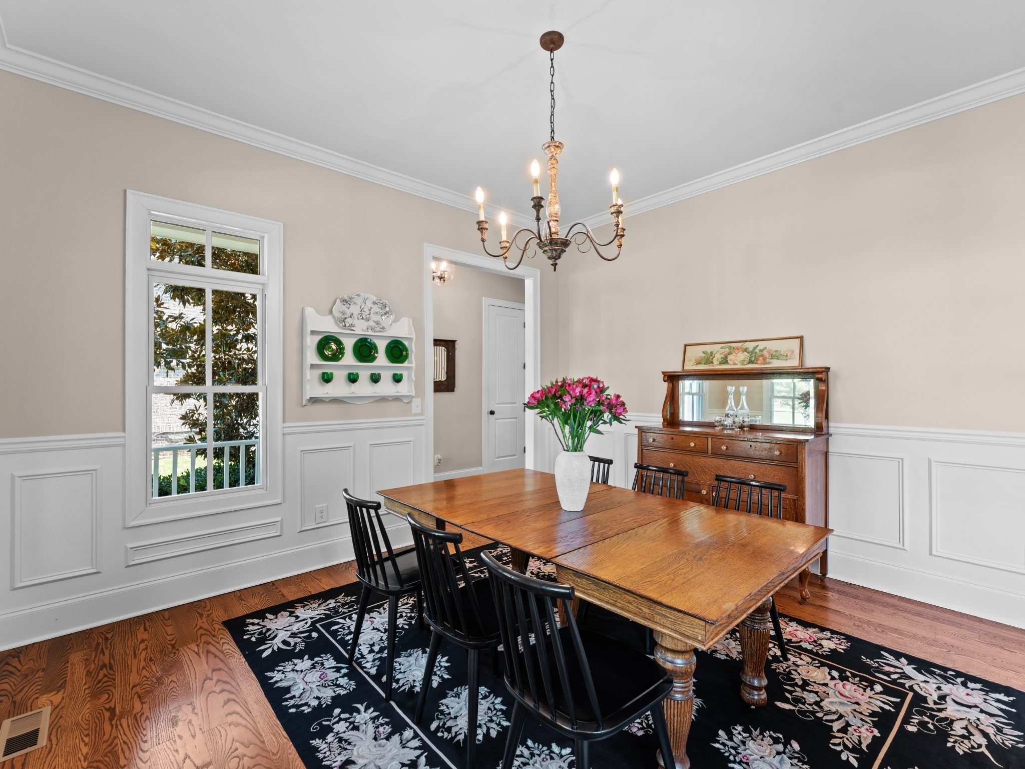 3404 Colebrook Dr