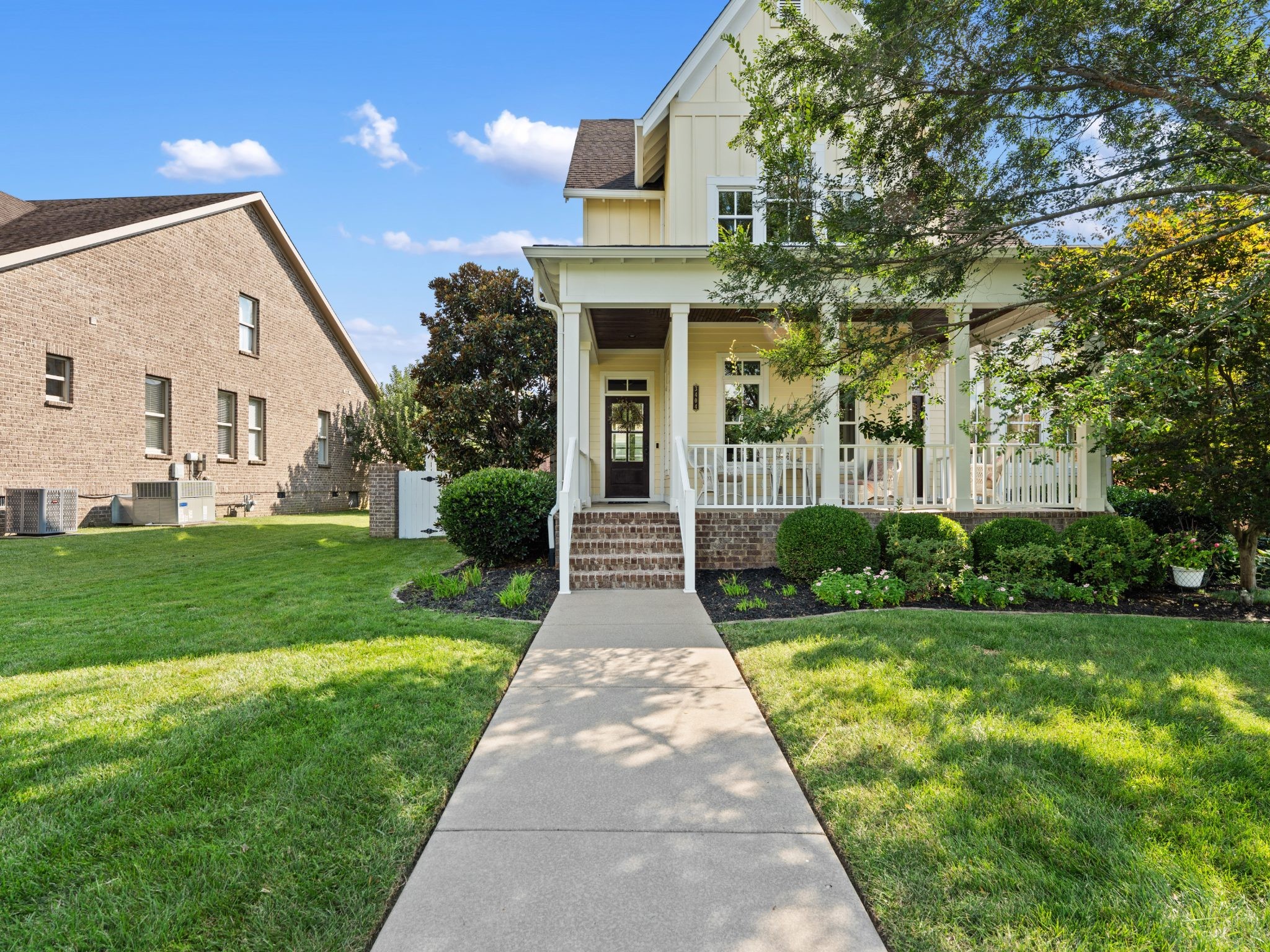 3404 Colebrook Dr