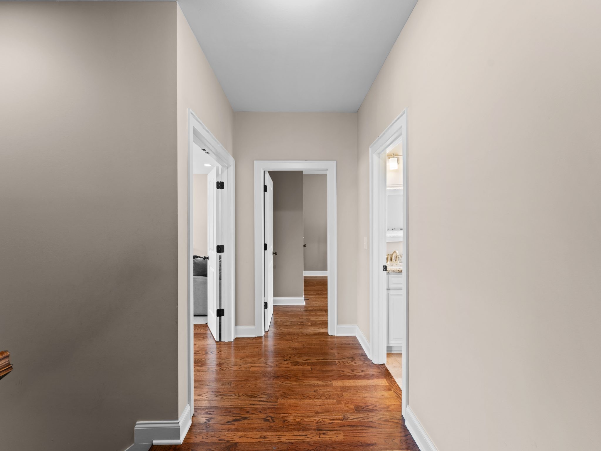 3404 Colebrook Dr