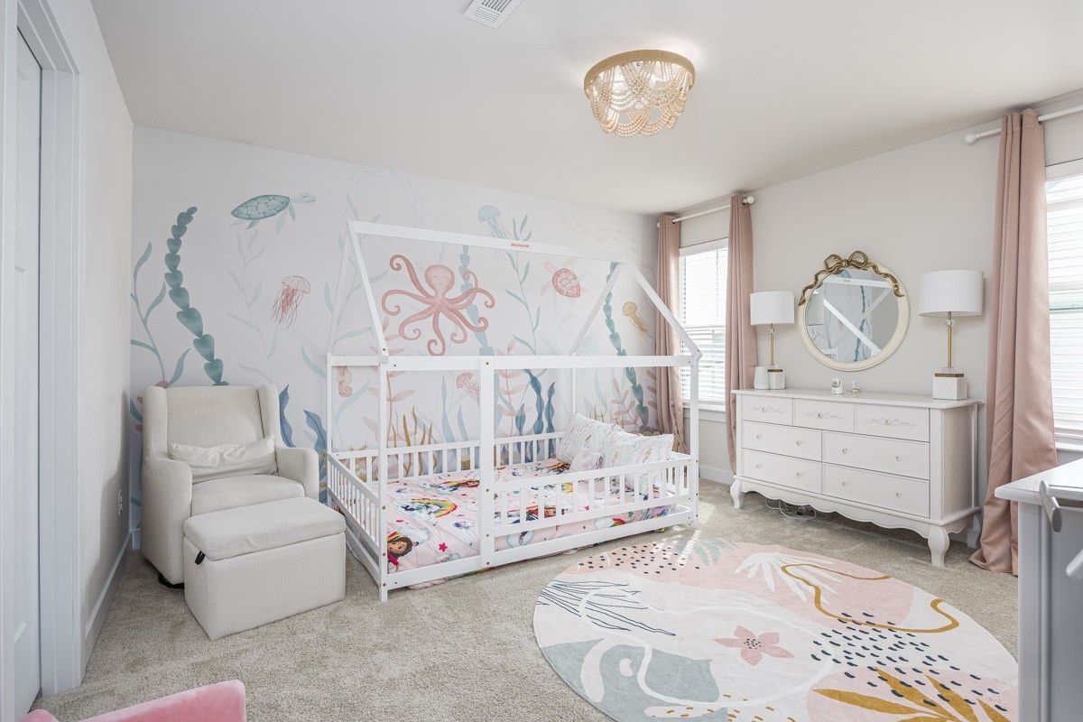 807 Raintree Dr