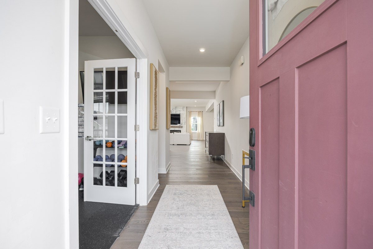 807 Raintree Dr
