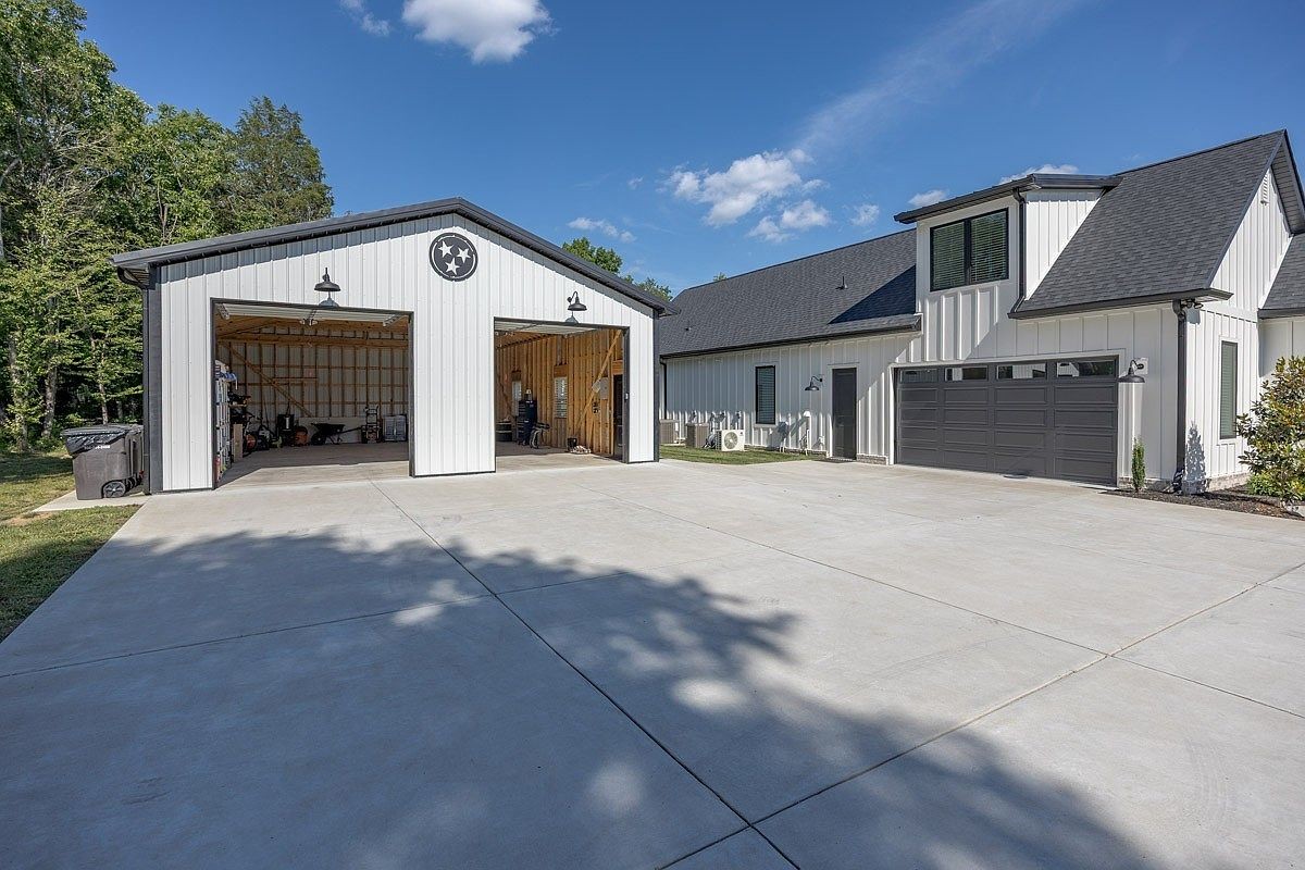 2207 Carpenter Bridge Rd