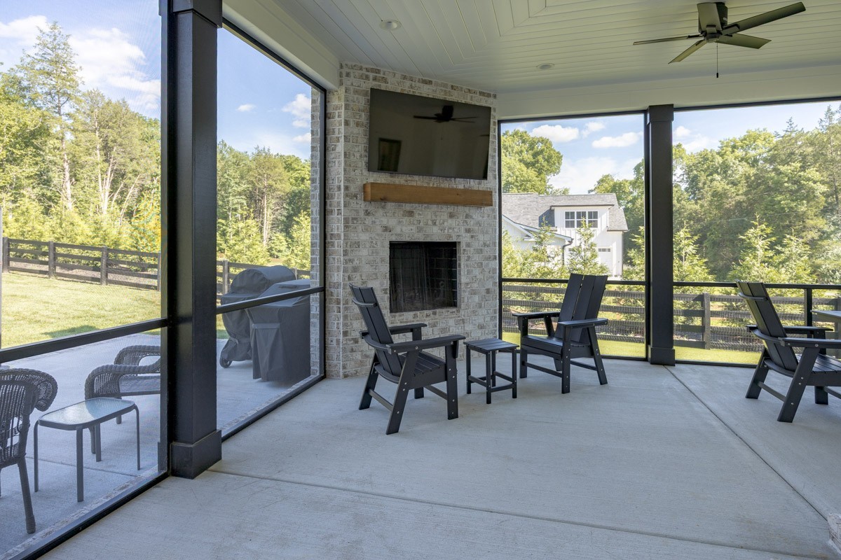 2207 Carpenter Bridge Rd