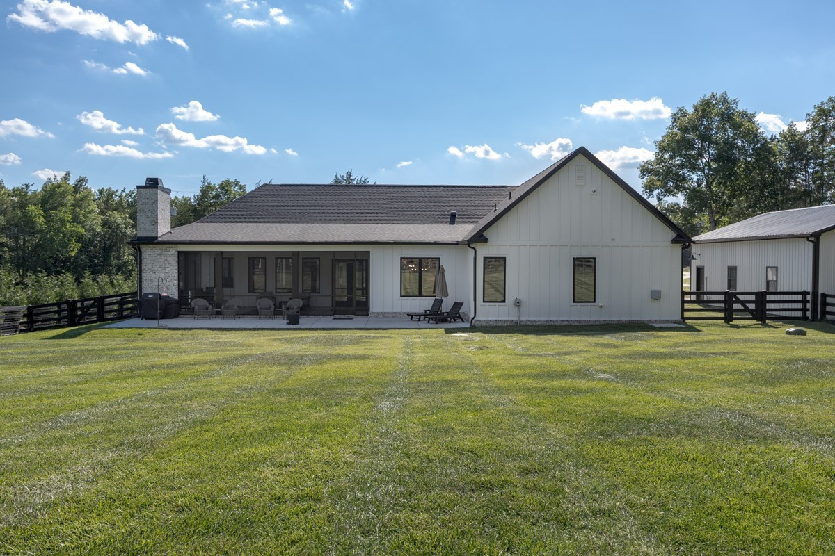 2207 Carpenter Bridge Rd