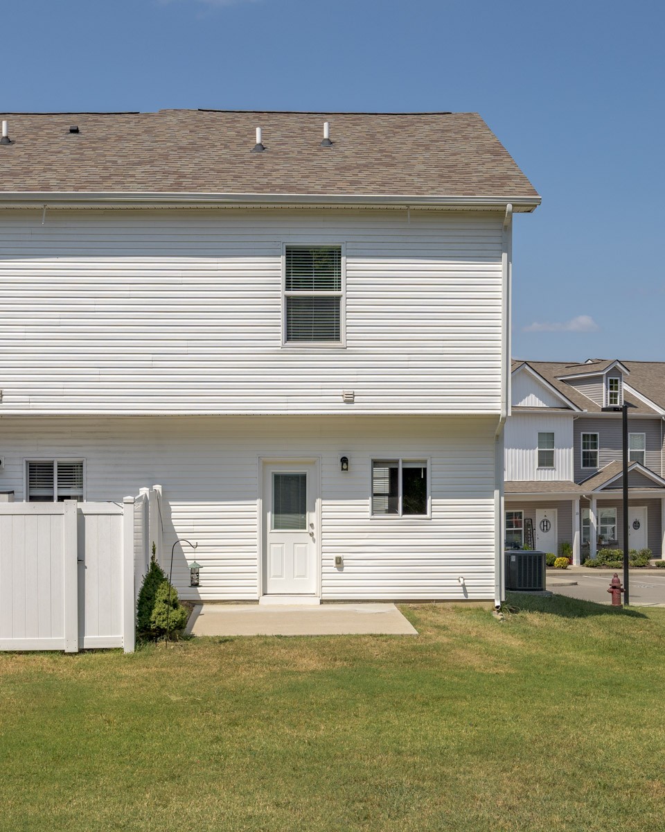 326 Kristen Ct