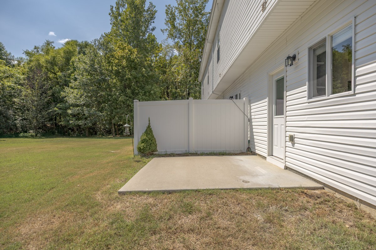 326 Kristen Ct
