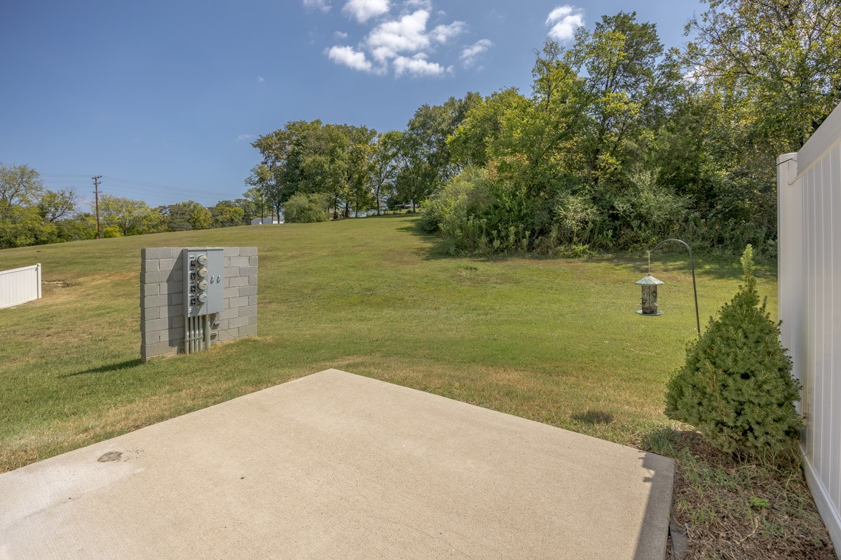 326 Kristen Ct