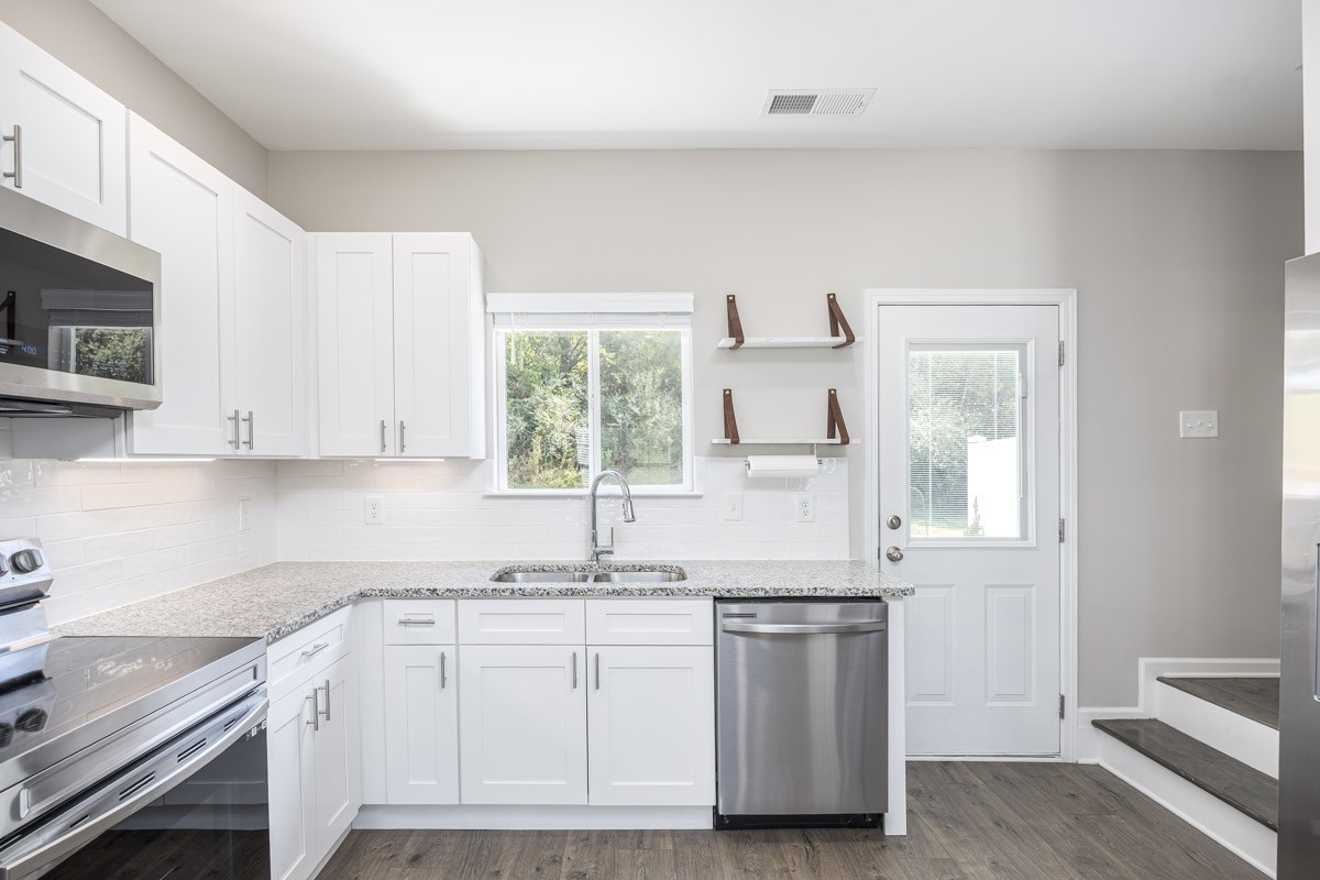 326 Kristen Ct