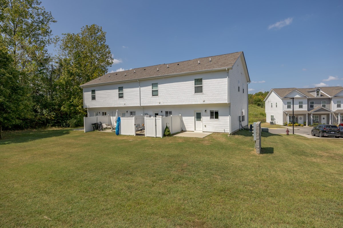326 Kristen Ct